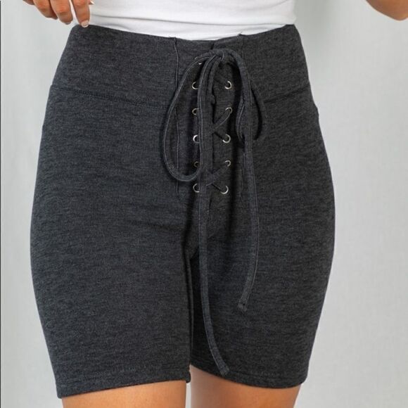 White Birch Lace up Biker Shorts NWT - Picture 3 of 5